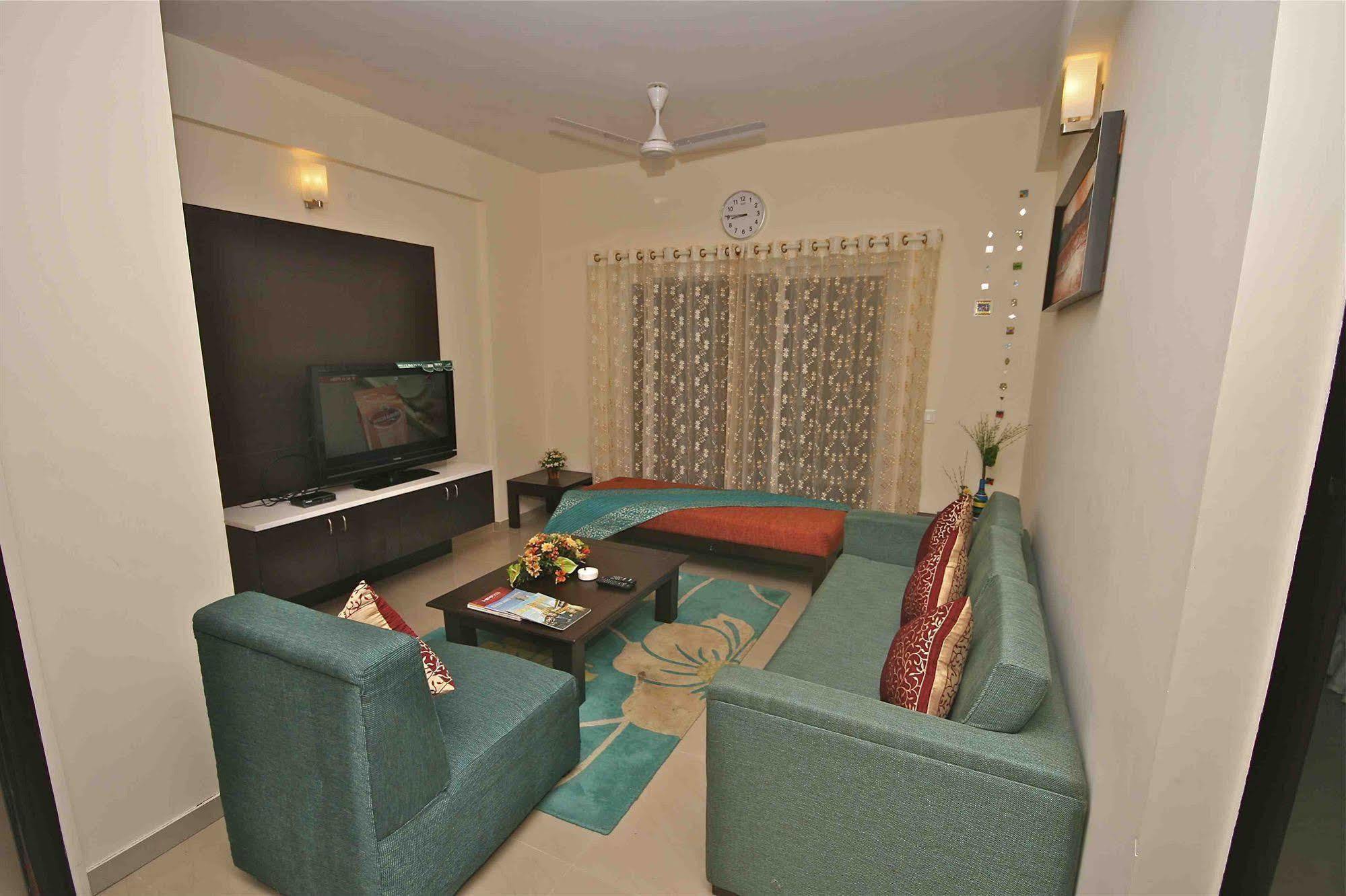 Treebo Trend Sterling Suites Inn Bangalore Exterior photo